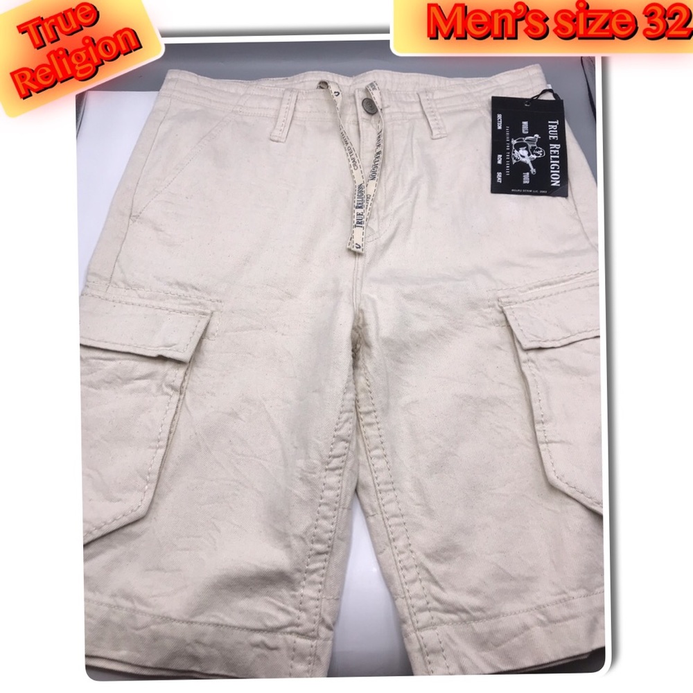 True Religion Mens cargo short Big T Ecru rinse